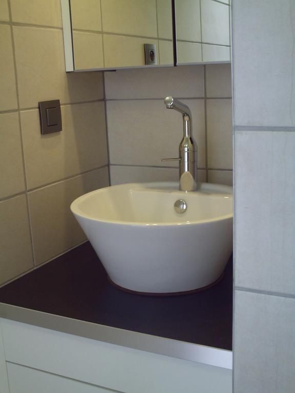 Apartment Capitalcondos Нінове Номер фото